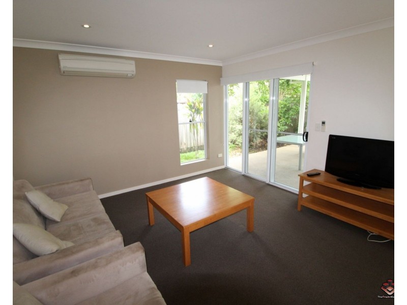 65 Manooka Drive, Cannonvale QLD 4802