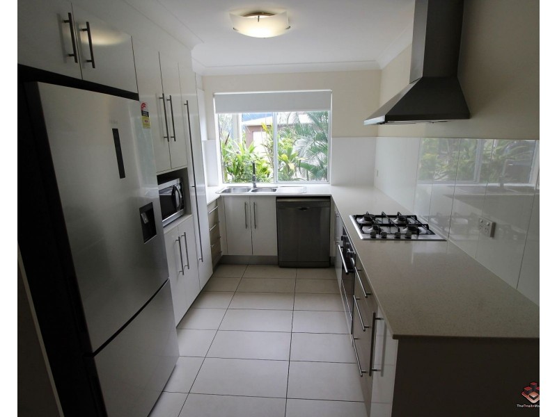 65 Manooka Drive, Cannonvale QLD 4802