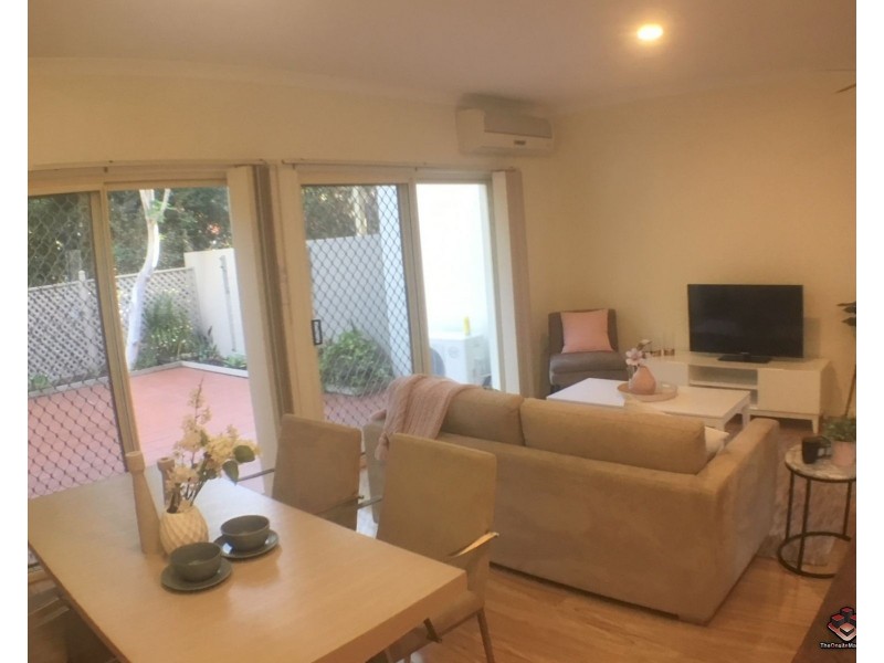 6/60 Caseys Road, Hope Island QLD 4212