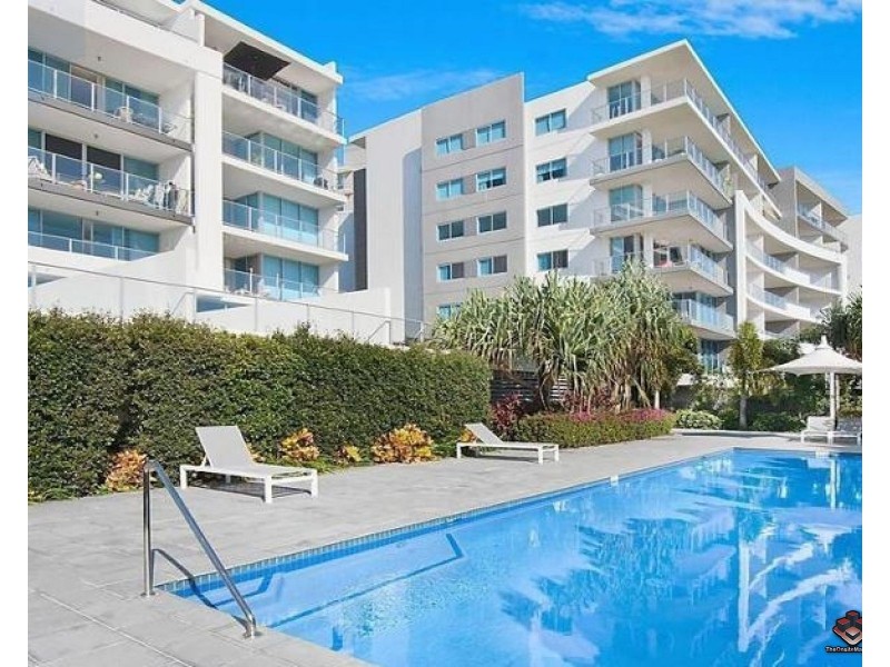 2 East Quay Drive, Biggera Waters QLD 4216