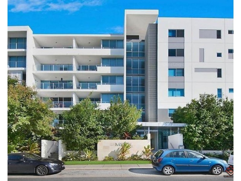 2 East Quay Drive, Biggera Waters QLD 4216