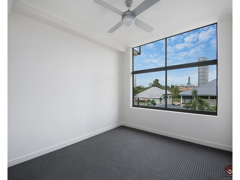 35 Gallway Street, Windsor QLD 4030