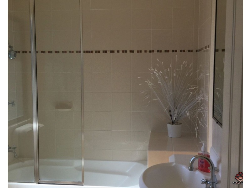 6/2 Tuition Street, Upper Coomera QLD 4209