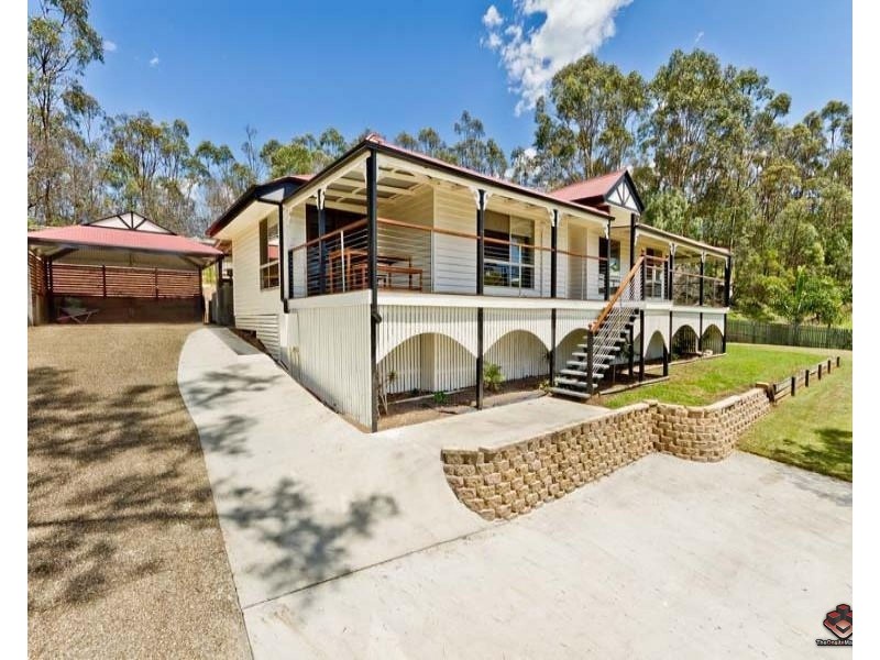 11 Sunblest Court, Eatons Hill QLD 4037