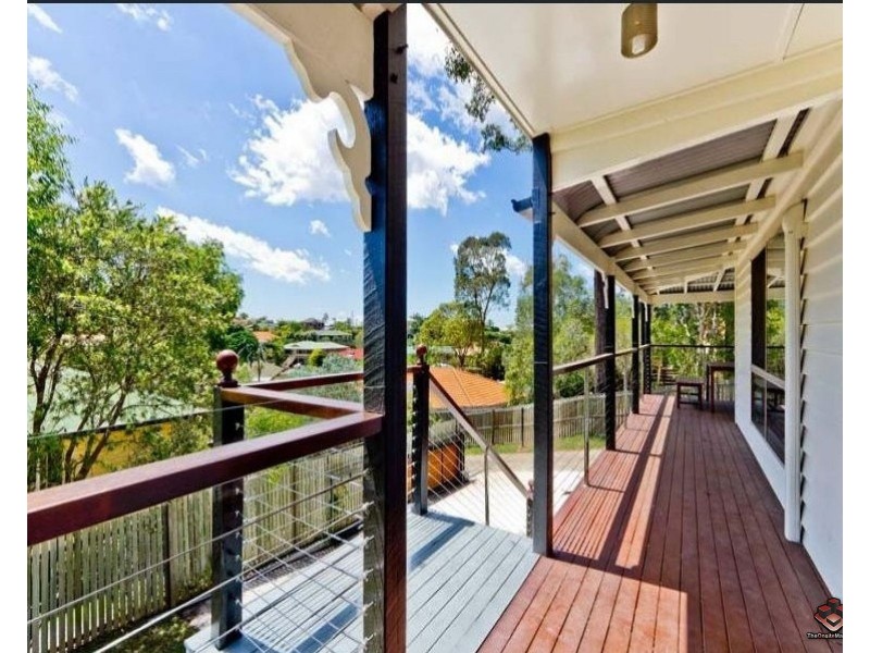 11 Sunblest Court, Eatons Hill QLD 4037