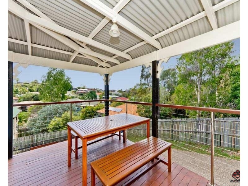 11 Sunblest Court, Eatons Hill QLD 4037