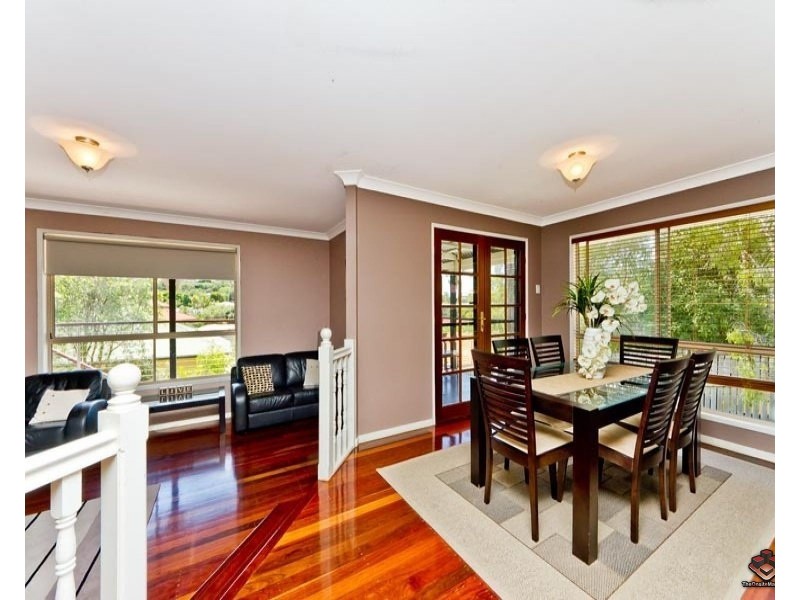 11 Sunblest Court, Eatons Hill QLD 4037