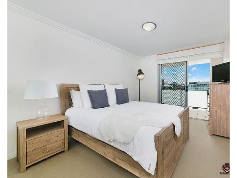246 Arthur Street, Teneriffe QLD 4005