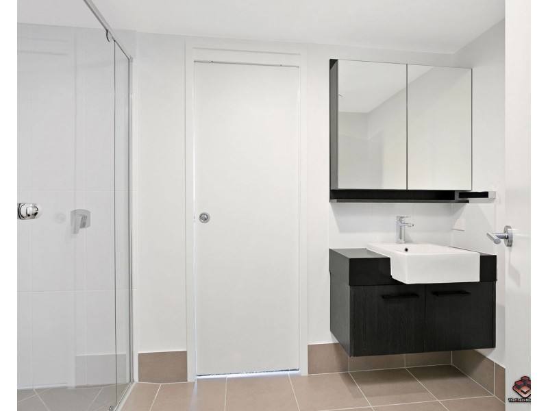 573 Coronation Drive, Toowong QLD 4066