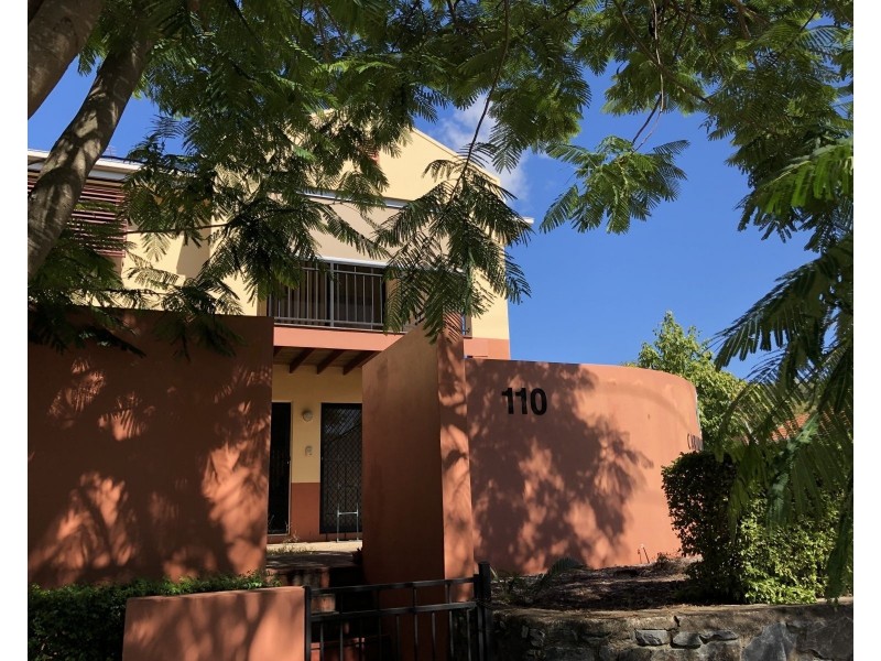 1/110 Scrub Road, Carindale QLD 4152