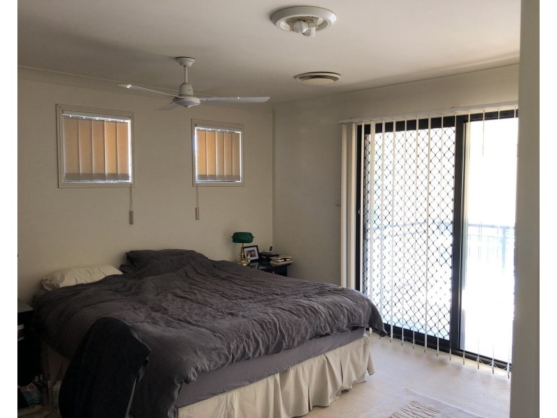 1/110 Scrub Road, Carindale QLD 4152