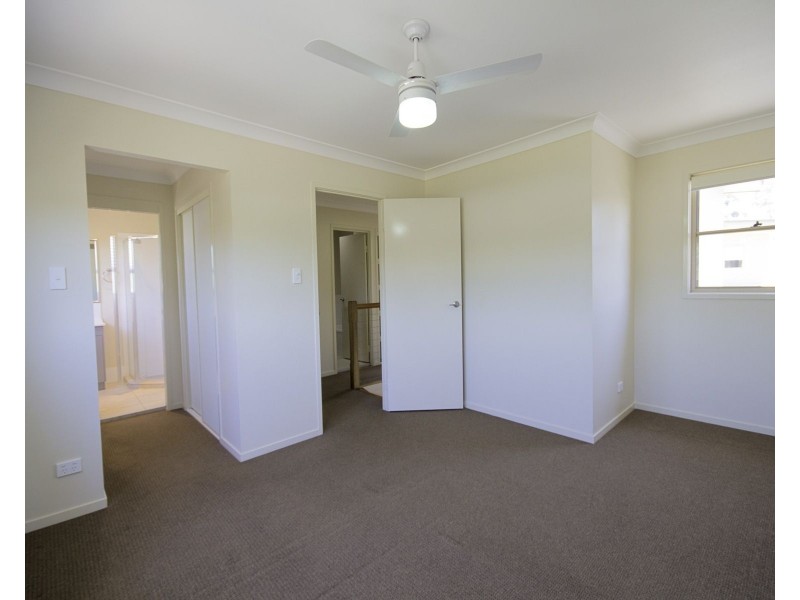 11 Tripcony Place, Wakerley QLD 4154
