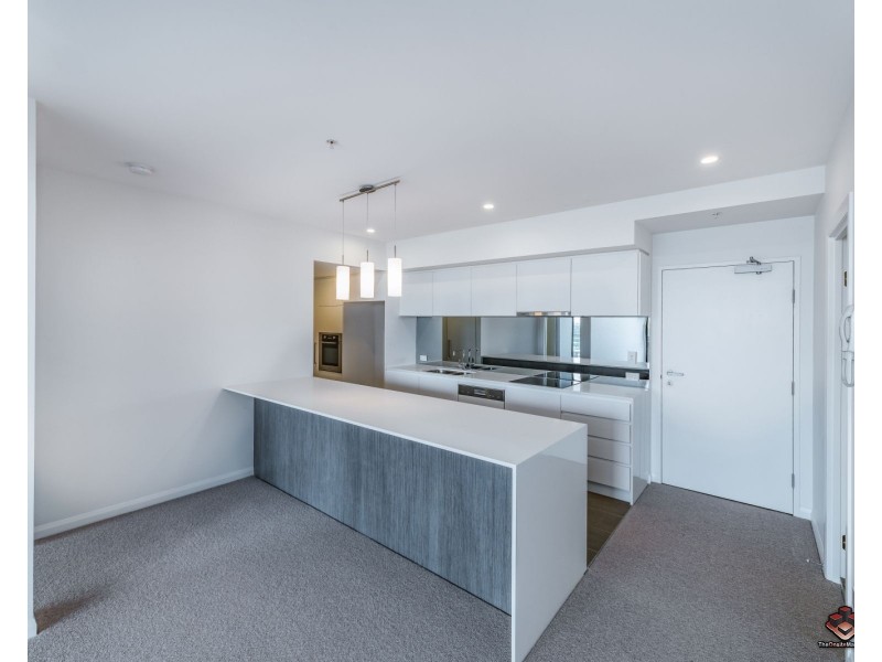 11002/300 Old Cleveland Road, Coorparoo QLD 4151