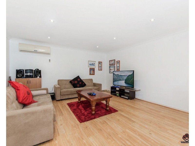 12 Boonah Court, Helensvale QLD 4212