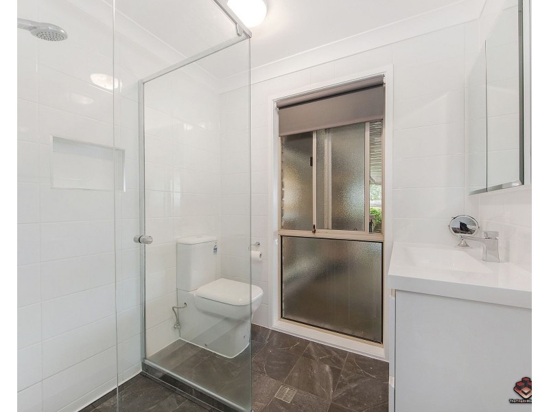 12 Boonah Court, Helensvale QLD 4212