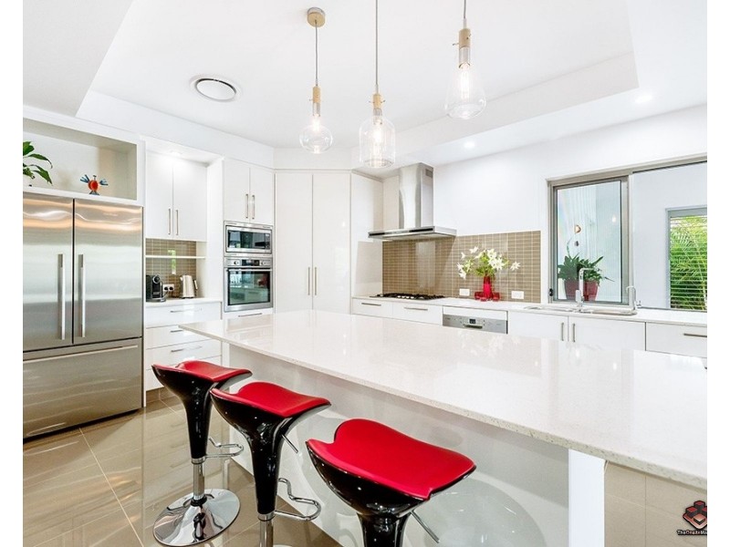 Paradise Point QLD 4216