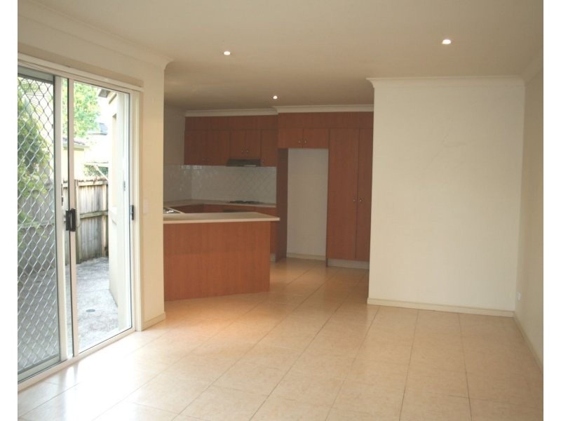 95 Eugaree St, Southport QLD 4215