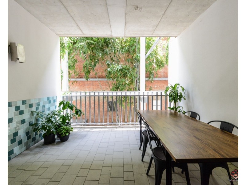U107a/8 Skyring Terrace, Teneriffe QLD 4005