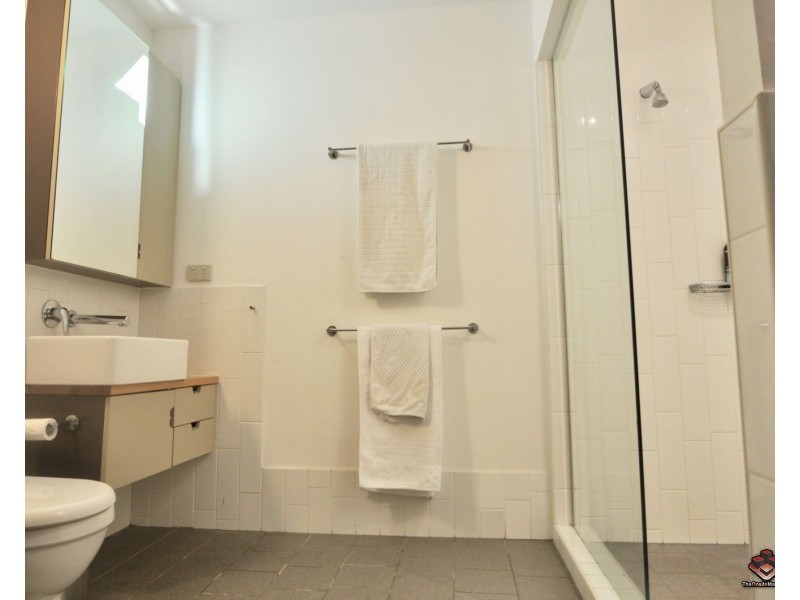 U348I/8 Skyring Terrace, Teneriffe QLD 4005