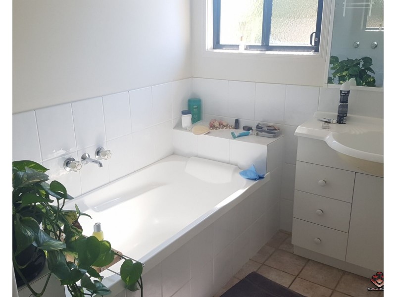 12/107 Arundel Drive, Arundel QLD 4214