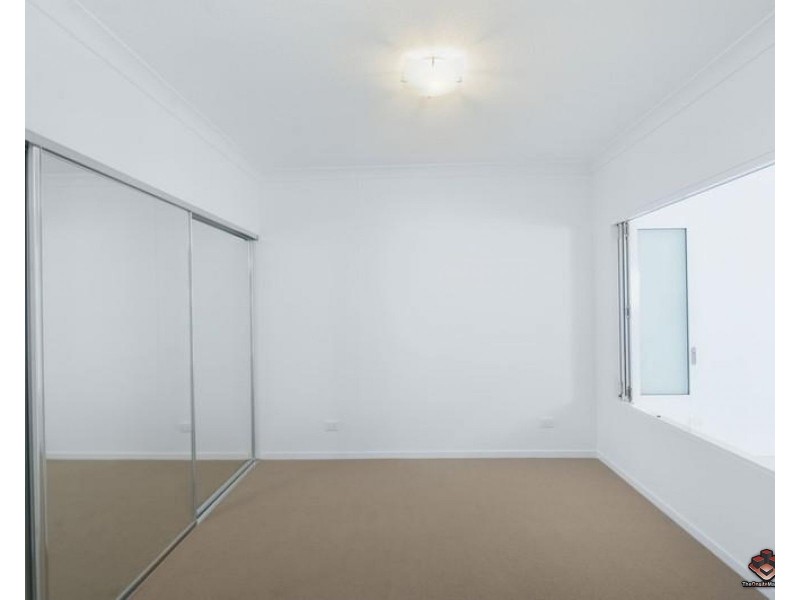 11 Compass, Biggera Waters QLD 4216