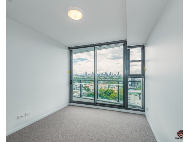 11202/300 Old Cleveland Road, Coorparoo QLD 4151