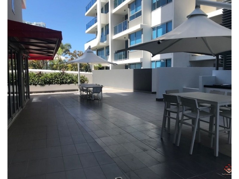 208/20 Labrador Street, Labrador QLD 4215