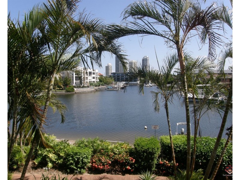 22 Jennifer Avenue, Runaway Bay QLD 4216