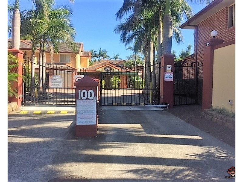 100 Racecourse Drive, Bundall QLD 4217