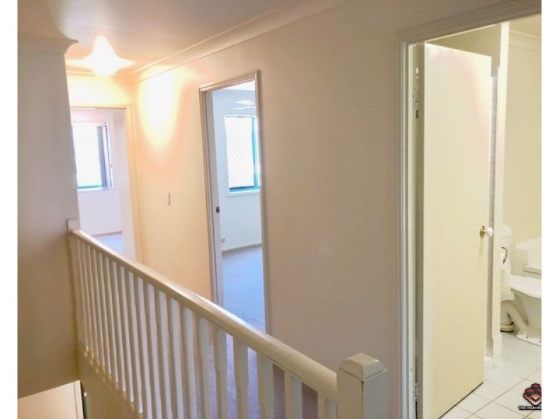 2/89 Heeb Street, Ashmore QLD 4214