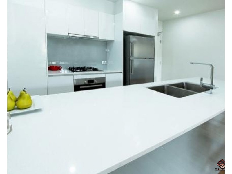 2 Laurence Street, St Lucia QLD 4067