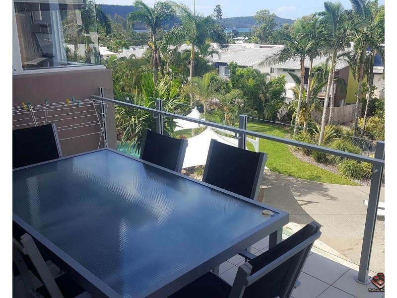 65 Manooka Drive, Cannonvale QLD 4802