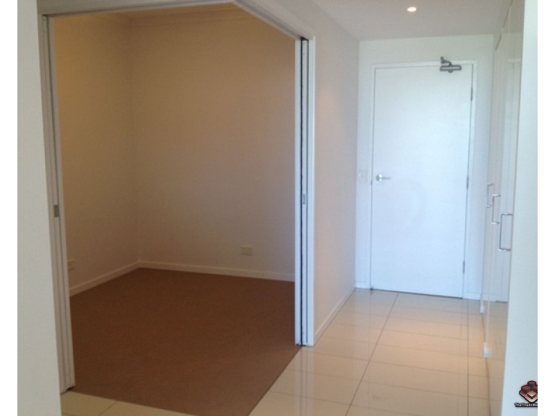 41 Harbour Town Drive, Biggera Waters QLD 4216