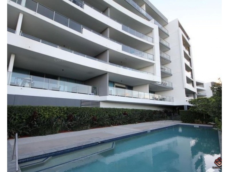 41 Harbour Town Drive, Biggera Waters QLD 4216