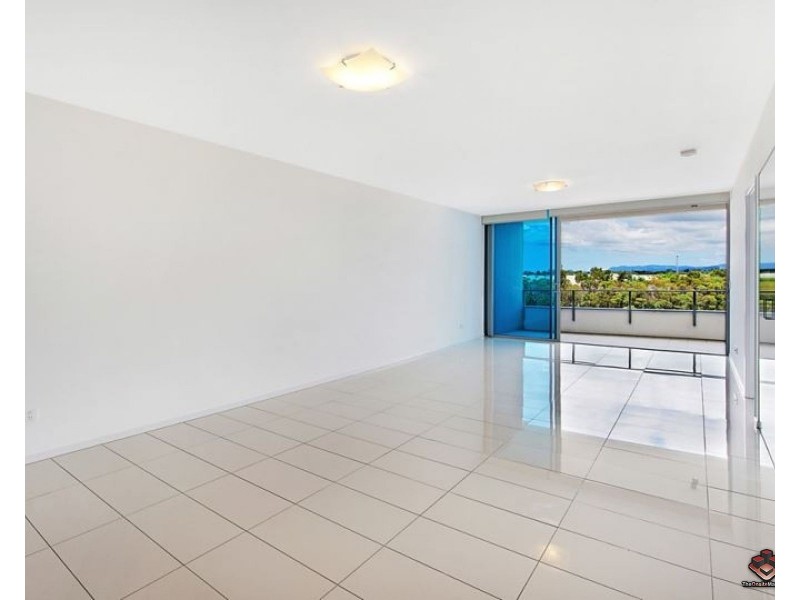 43 Harbour Town Drive, Biggera Waters QLD 4216