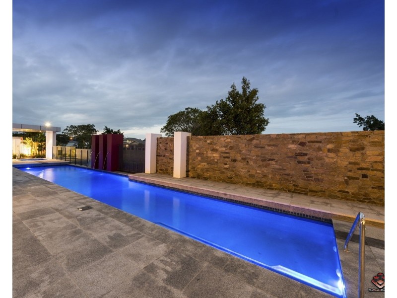 11 Compass, Biggera Waters QLD 4216
