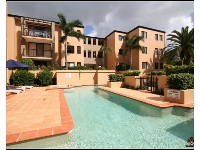 24 Slatyer Avenue, Bundall QLD 4217