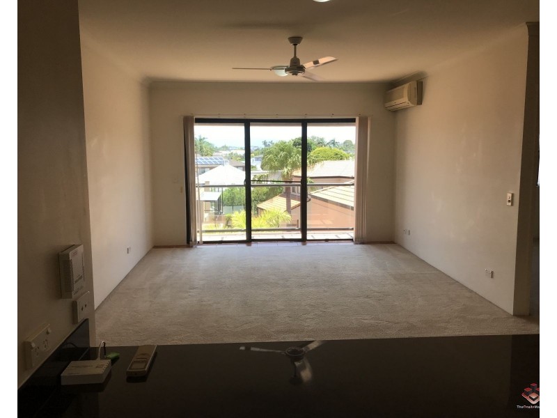 24 Slatyer Avenue, Bundall QLD 4217