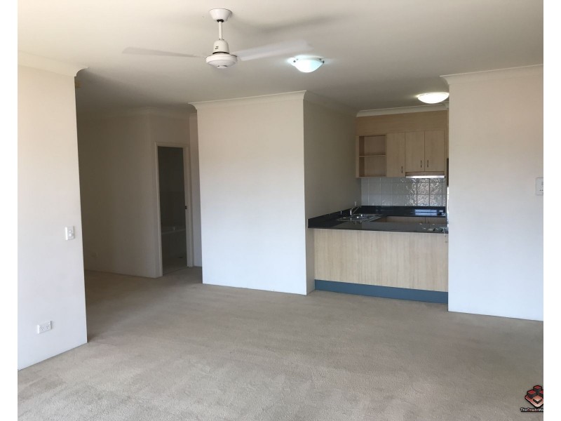 24 Slatyer Avenue, Bundall QLD 4217