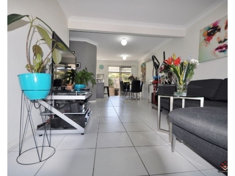 130 Jutland Street, Oxley QLD 4075