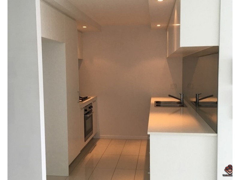 41 Harbour Town Drive, Biggera Waters QLD 4216