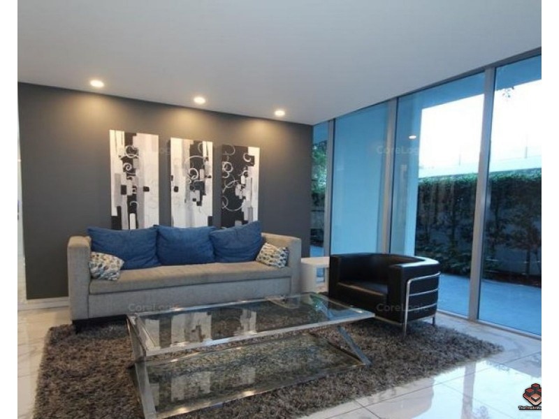 41 Harbour Town Drive, Biggera Waters QLD 4216