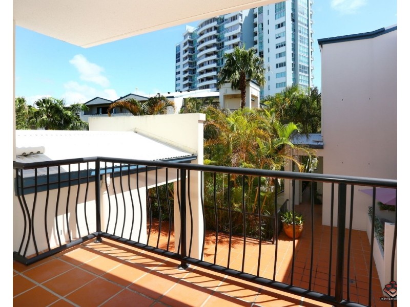 38 Labrador Street, Labrador QLD 4215