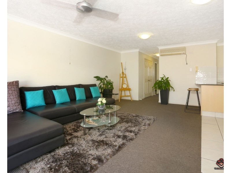 38 Labrador Street, Labrador QLD 4215