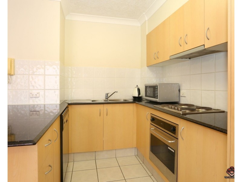 38 Labrador Street, Labrador QLD 4215