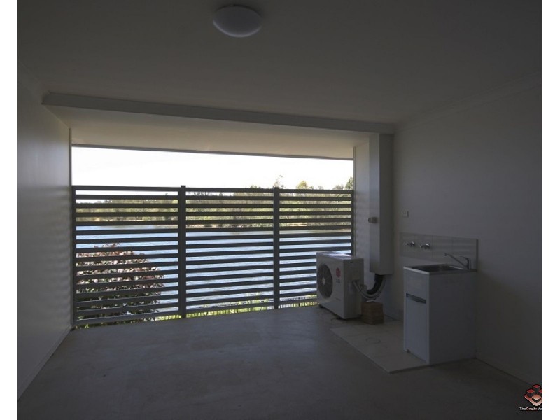 5036 Emerald Islands Drive, Carrara QLD 4211