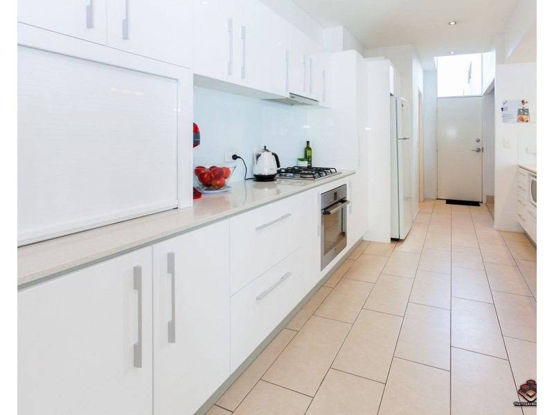 1 Ella Street, Newstead QLD 4006