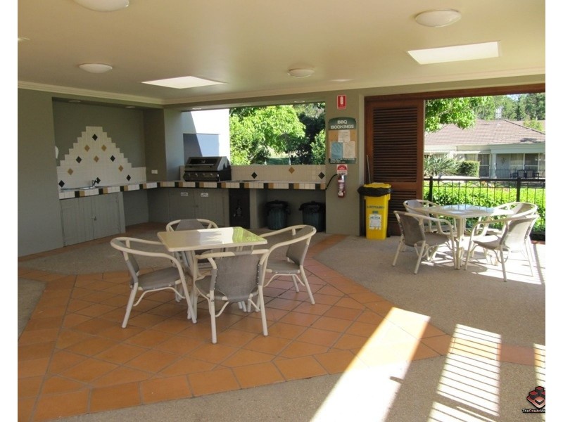 433 Brisbane Road, Coombabah QLD 4216