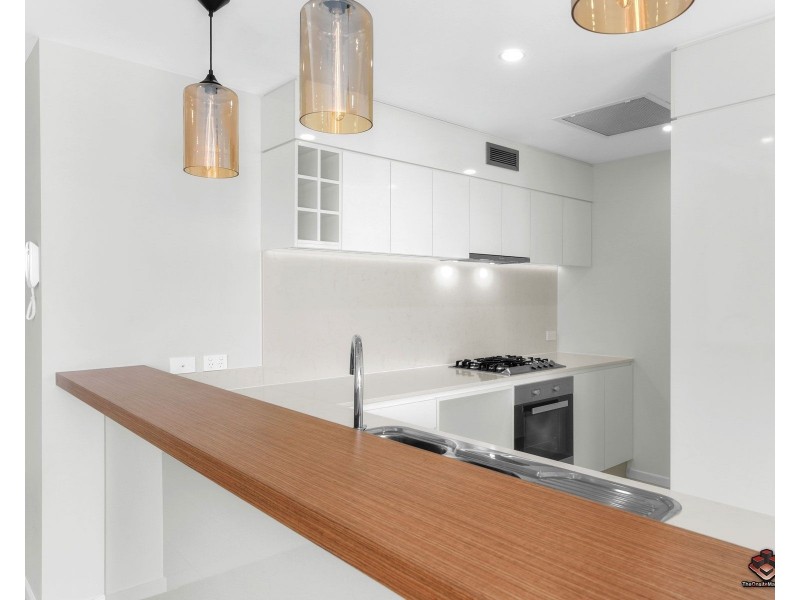 8 Dickens Street, Spring Hill QLD 4000