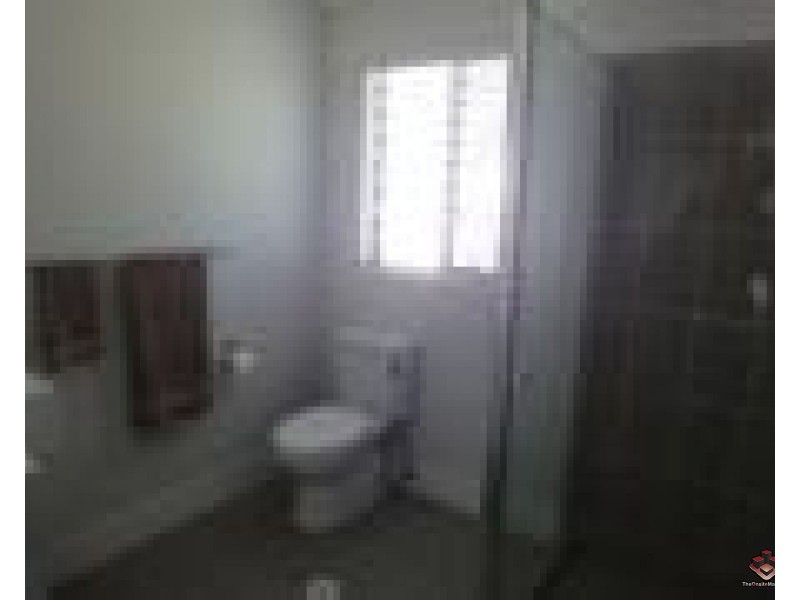 16 Cricket Street, Coopers Plains QLD 4108